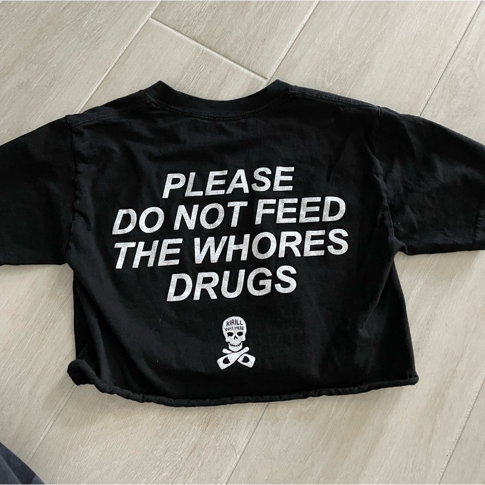 Assholes live forever cropped tee